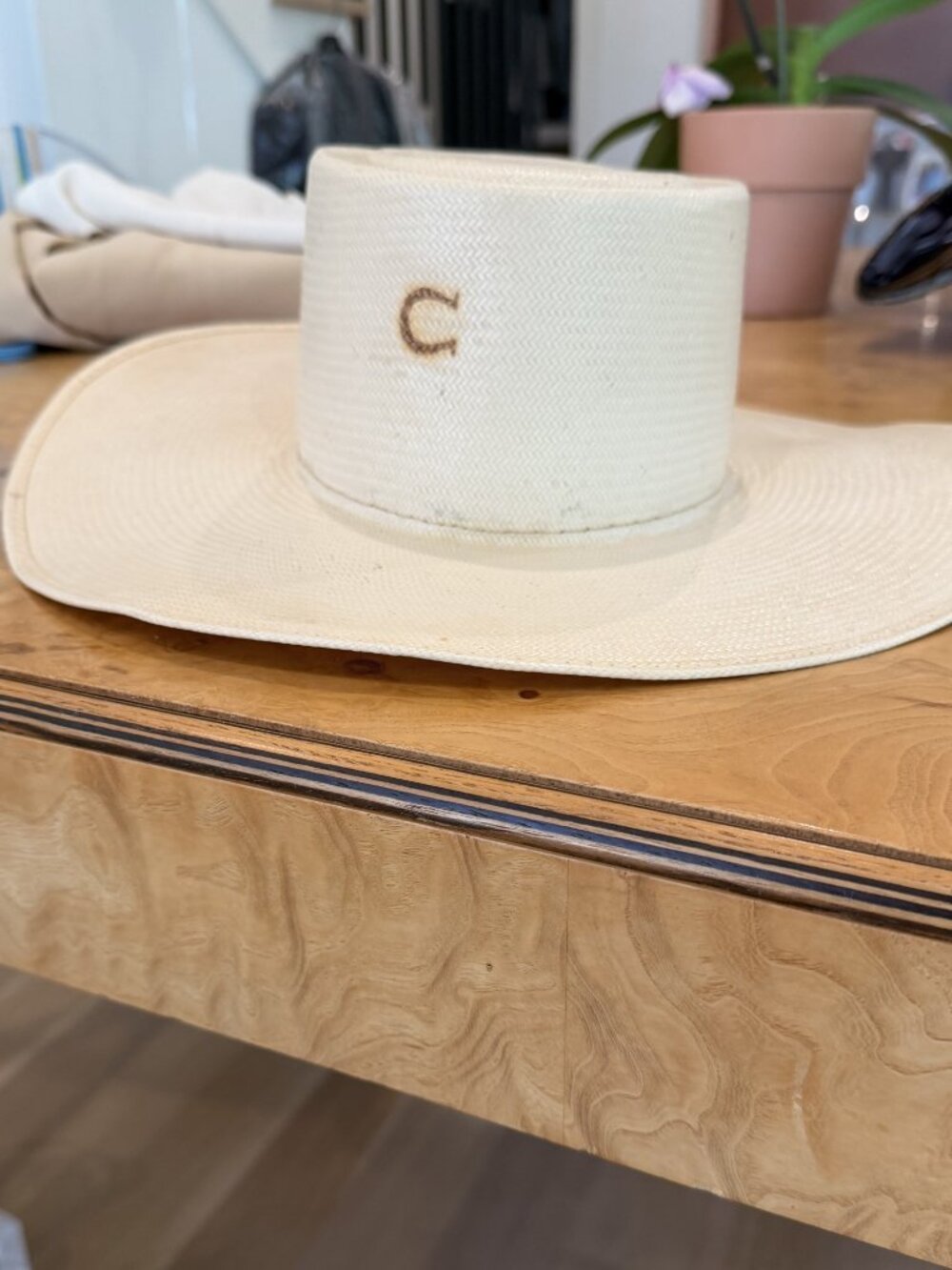 Stetson Straw Wide Brim Hat Ivory Western Sun Hat READ Crown & Brim Bent
